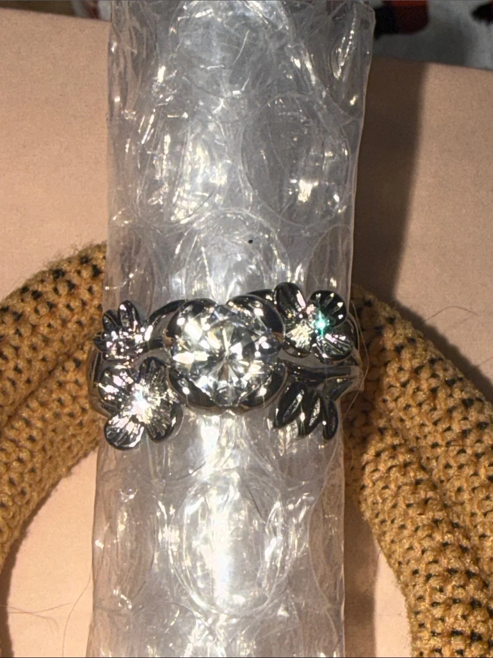 GRA CERTIFIED MOISSANITE DIAMOND 1 CT Baked Silver Floral Ring NEW
